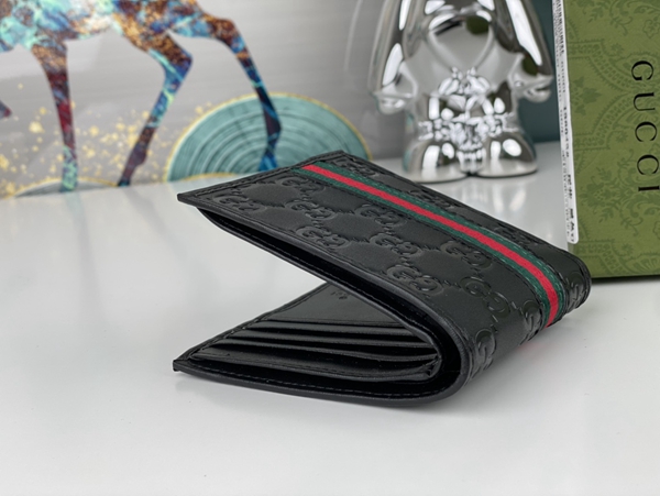 グッチ財布コピー側面デザイン